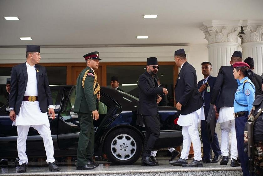 PM Balen at Singhdurbar_NPL (4)