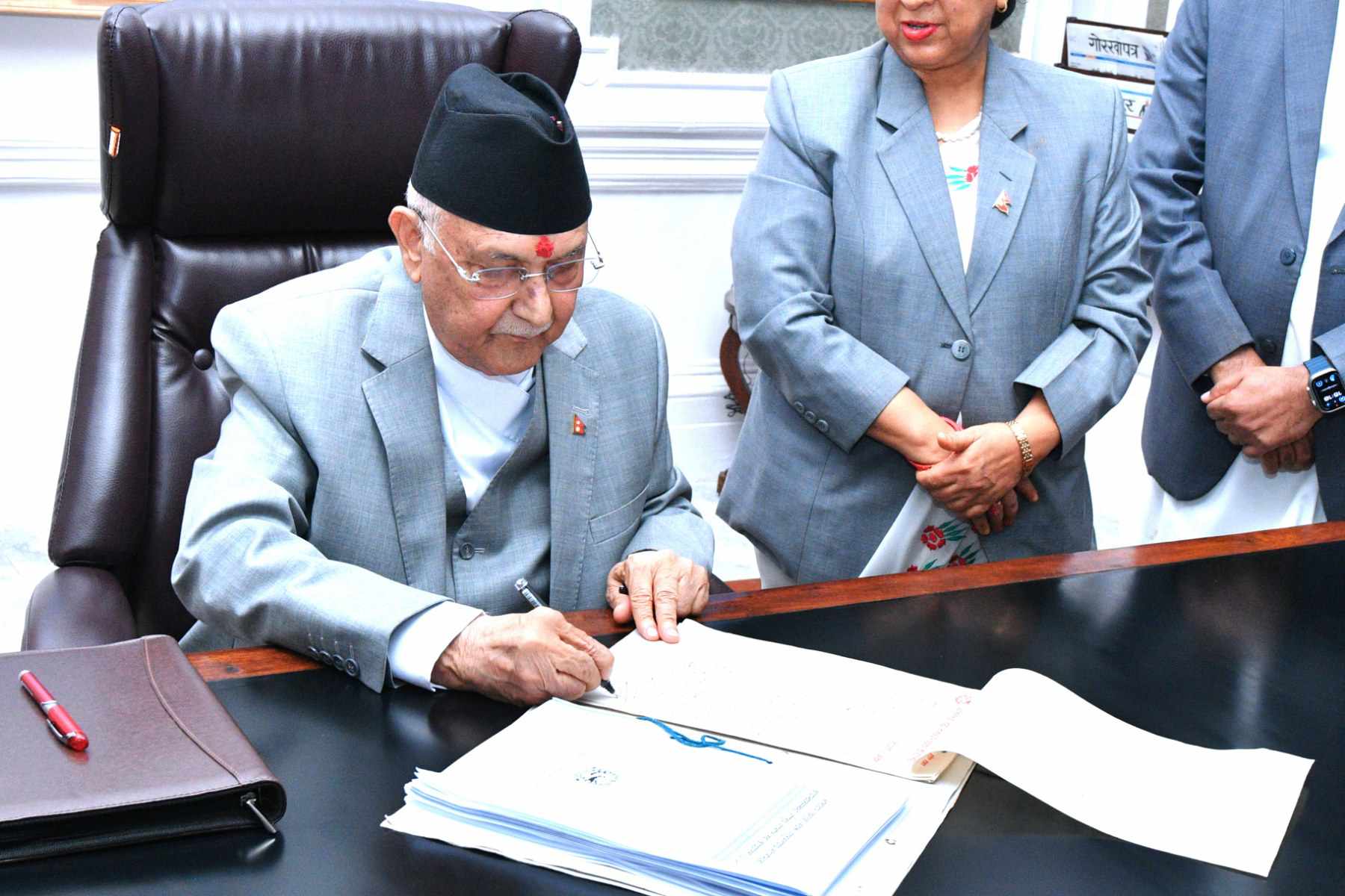 pm kp oli