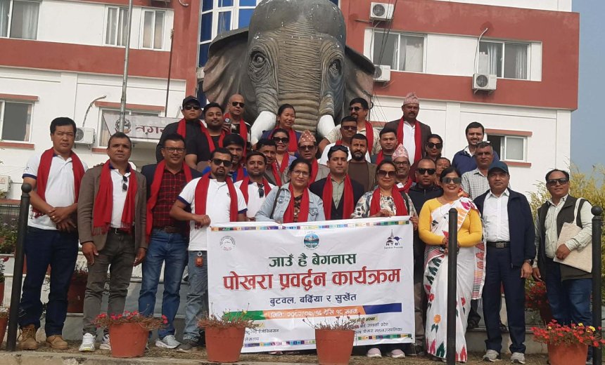   ‘जाउँ है बेगनास पोखरा’ बर्दियाको ठाकुरबाबामा