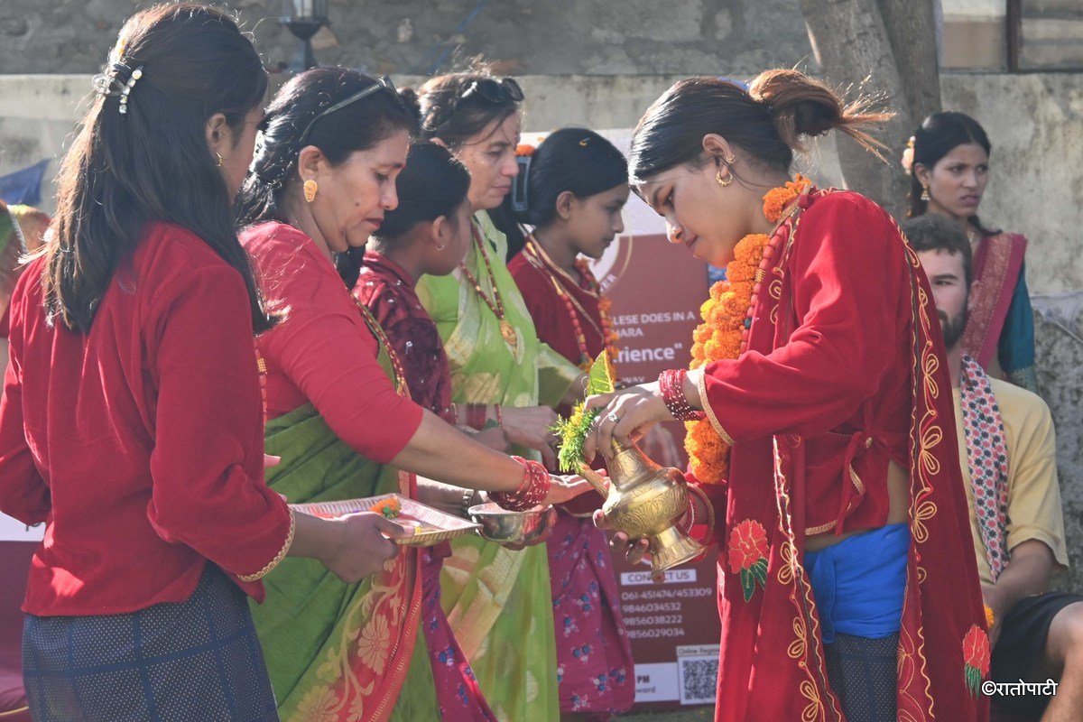Pokhara_Bhaitika_Tourist_ (1)