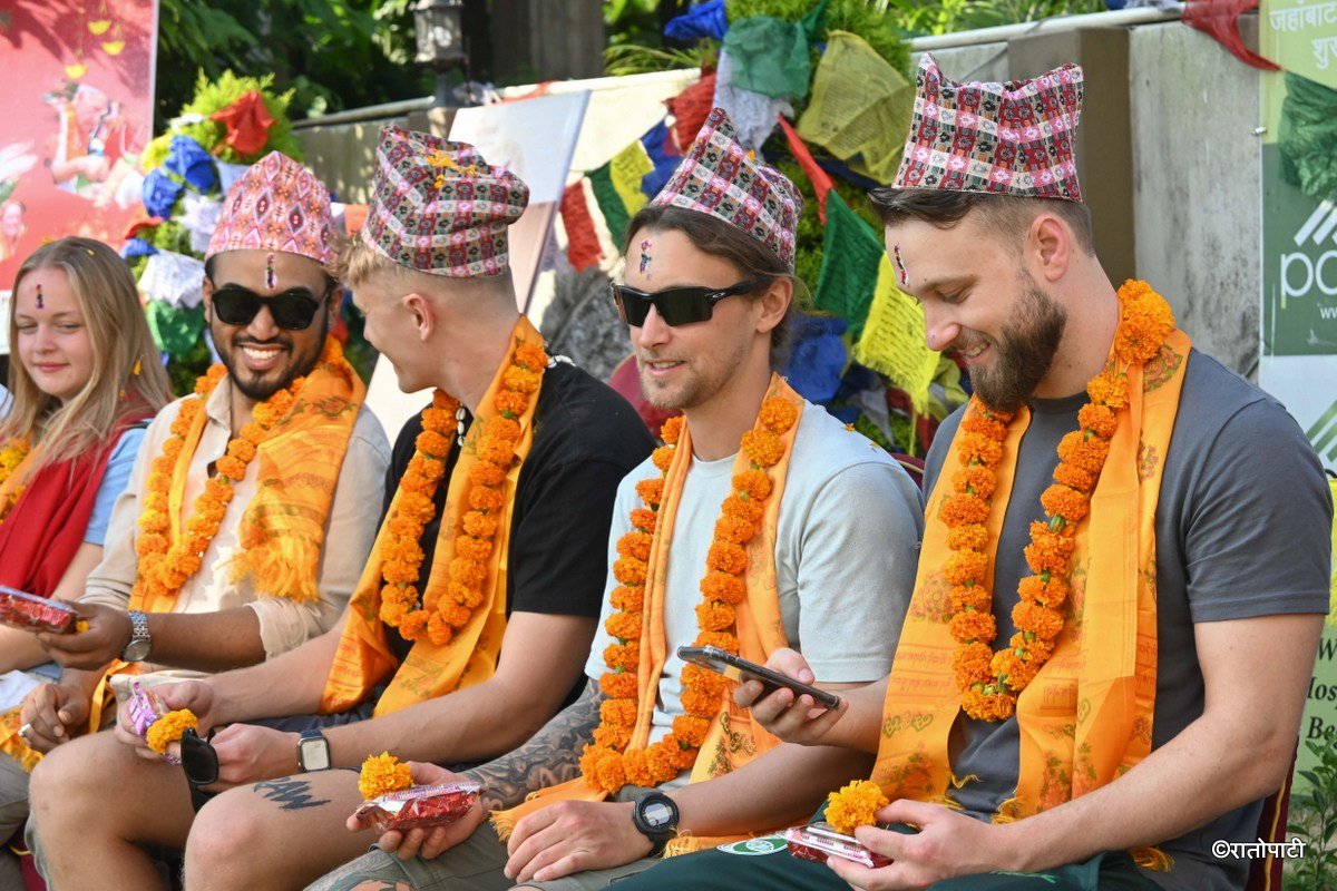 Pokhara_Bhaitika_Tourist_ (9)