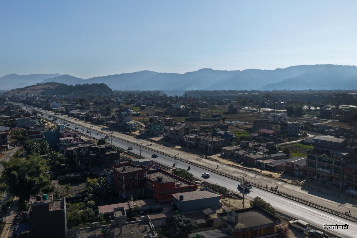 Pokhara_Road (3)