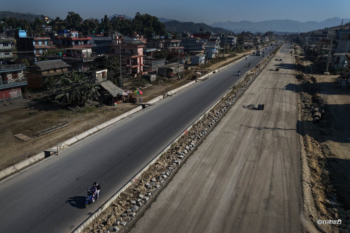 Pokhara_Road (6)