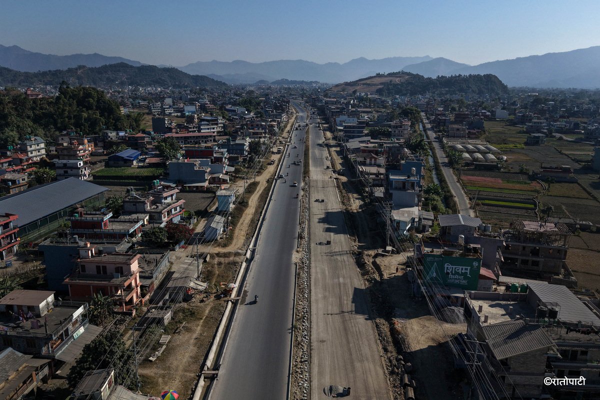 Pokhara_Road (7)