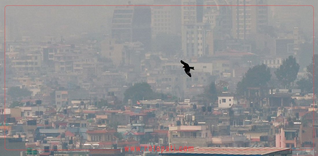 काठमाडाैँ उपत्यकामा वायु गुणस्तर खस्किँदै, तस्बिरहरू