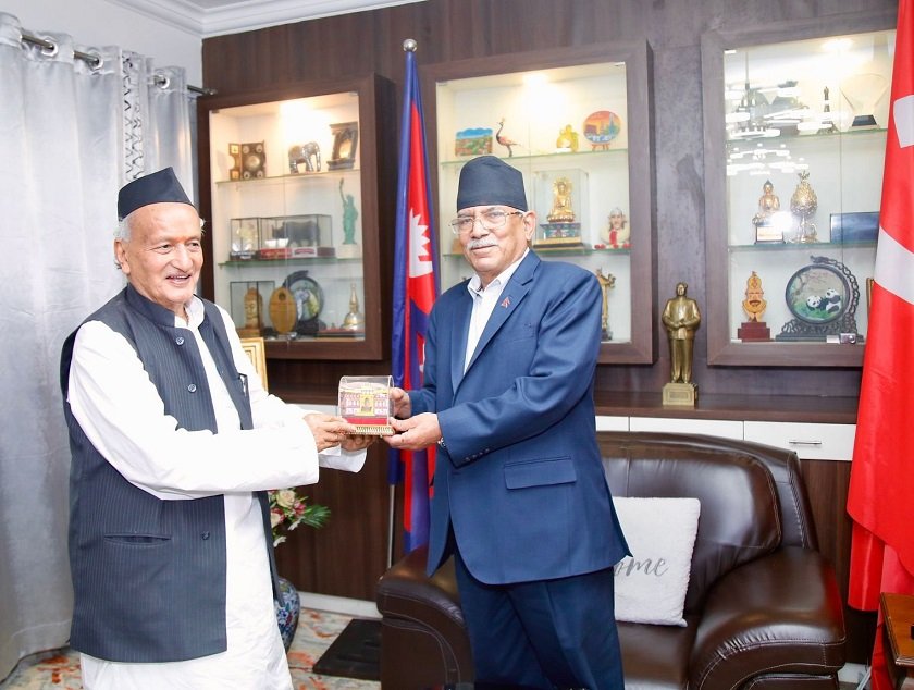 अध्यक्ष प्रचण्ड र भाजपा नेता कोशियारीबिच भेटवार्ता