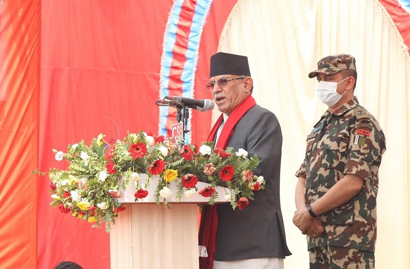   प्रधानमन्त्री प्रचण्ड चितवनबाट फर्किए, मन्त्रिपरिषद् पुनर्गठनको तयारी