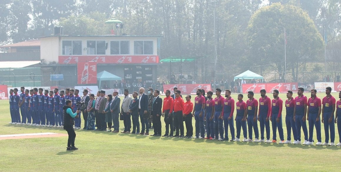 नेपाल र युएईबीचको खेल अवलोकन गर्न प्रधानमन्त्री प्रचण्ड मैदानमा