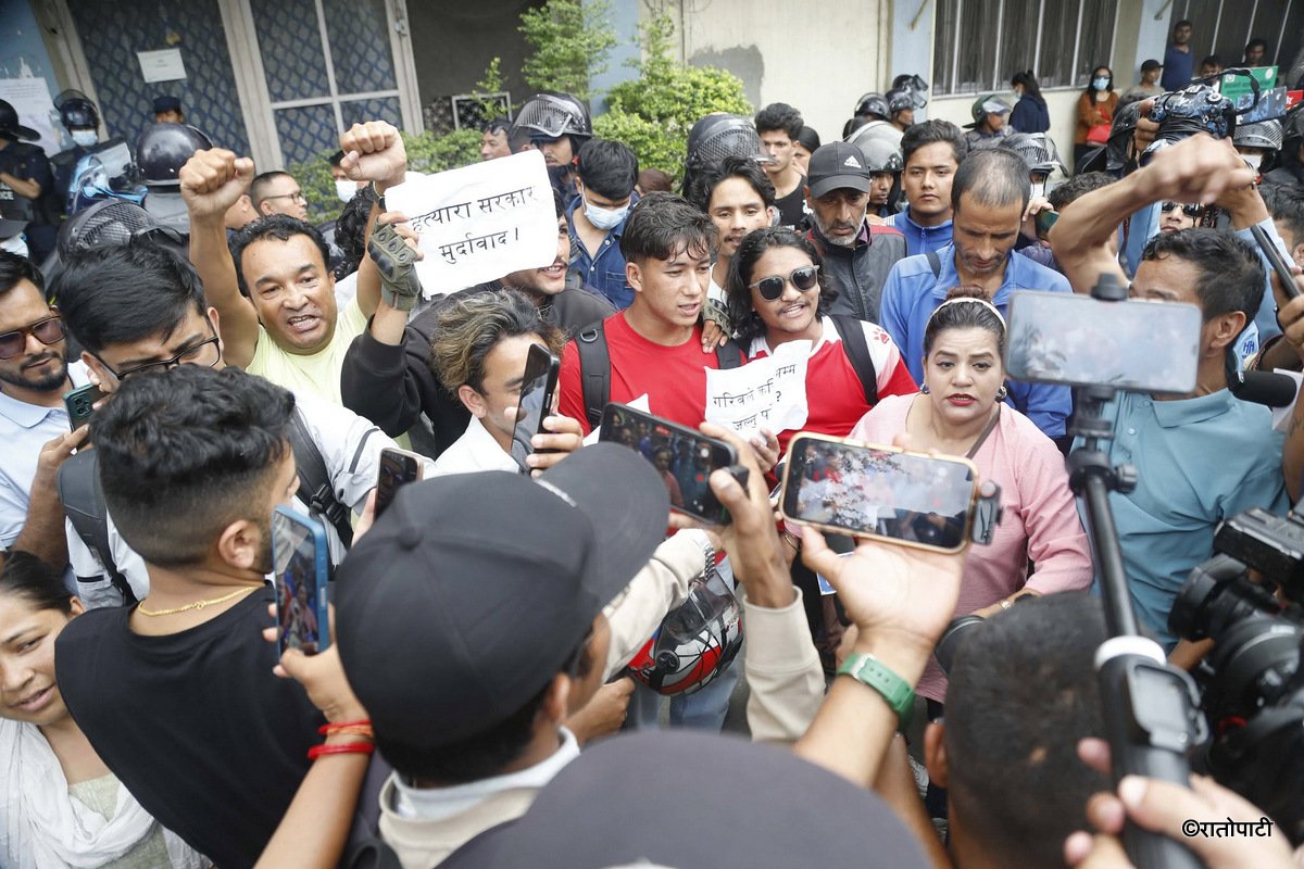 pradarsan (1)