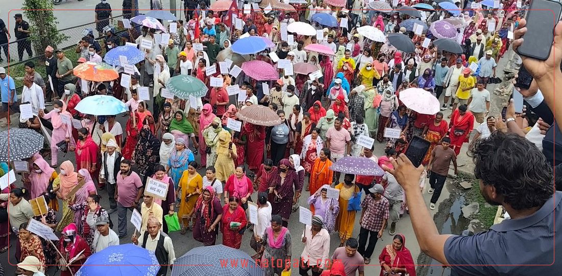 ‘हाम्रो कर, भाेट वैध, हामी कसरी अवैध बालेन सरकार’ भन्दै सुकुमबासीहरूकाे प्रदर्शन (तस्बिरहरू)