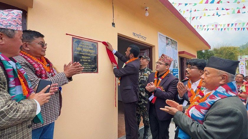 खानेपानीकै लागि बस्ती सार्नुपर्ने अवस्थाको अन्त्य गर्छौ : मन्त्री यादव