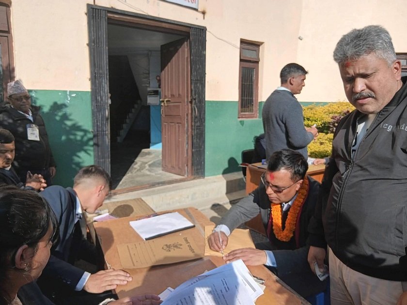   गोरखा–२ मा कांग्रेसबाट प्रकाशचन्द्र दवाडीको उम्मेदवारी दर्ता