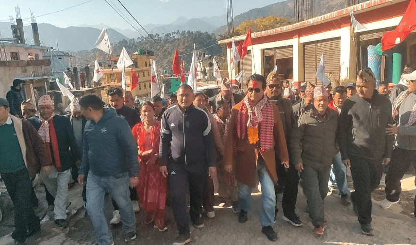 सुदूरका पूर्व मन्त्री शाहले दर्ता गराए उम्मेदवारी