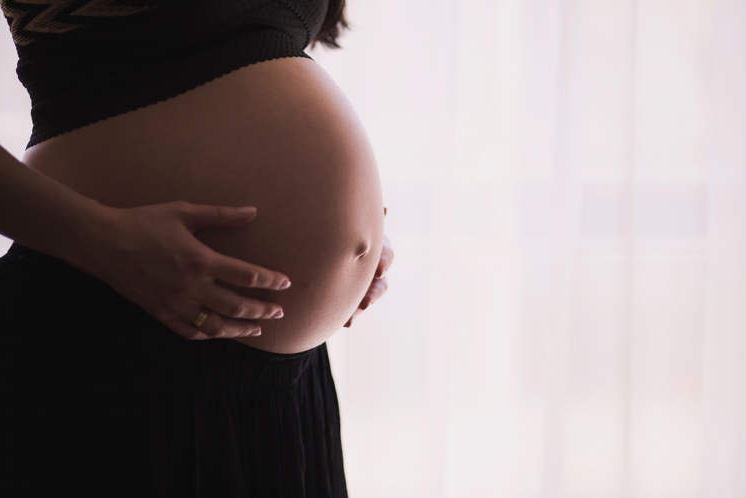 १९ वर्षकी ‘कुमारी’ गर्भवतीको दाबी – दुष्ट आत्माले गर्भाधान गरायो