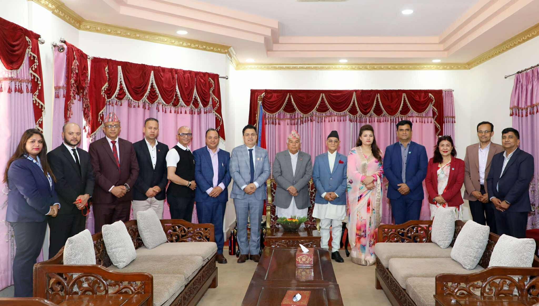 एनआरएनएको विवाद समाधानका लागि अग्रजहरुले मुख्य भूमिका खेल्नुपर्छ : राष्ट्रपति पौडेल