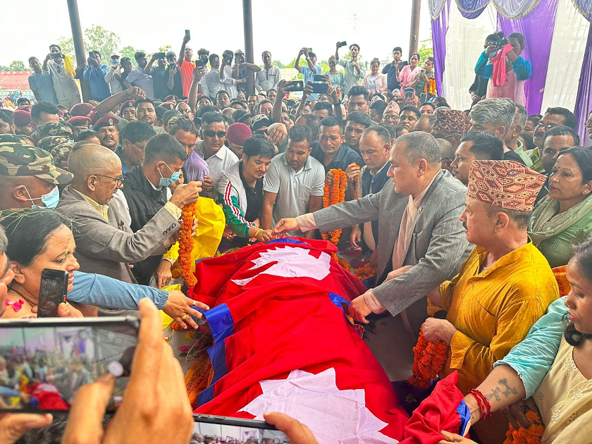 दिवंगत मन्त्री सिंहको पार्थिव शरीर धनगढीमा, मुख्यमन्त्रीसहितका नेताहरुद्वारा श्रद्धाञ्जली