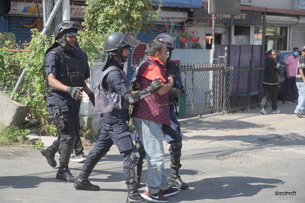 protester arrest (1)