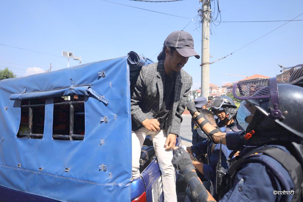 protester arrest (8)
