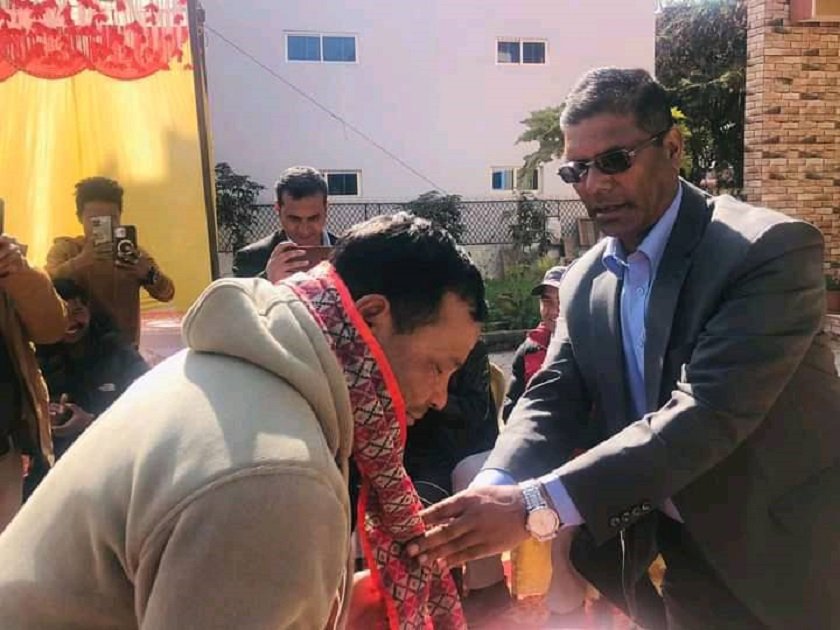स्वतन्त्रबाट गाउँपालिका अध्यक्ष जितेका शाही कांग्रेसमा प्रवेश