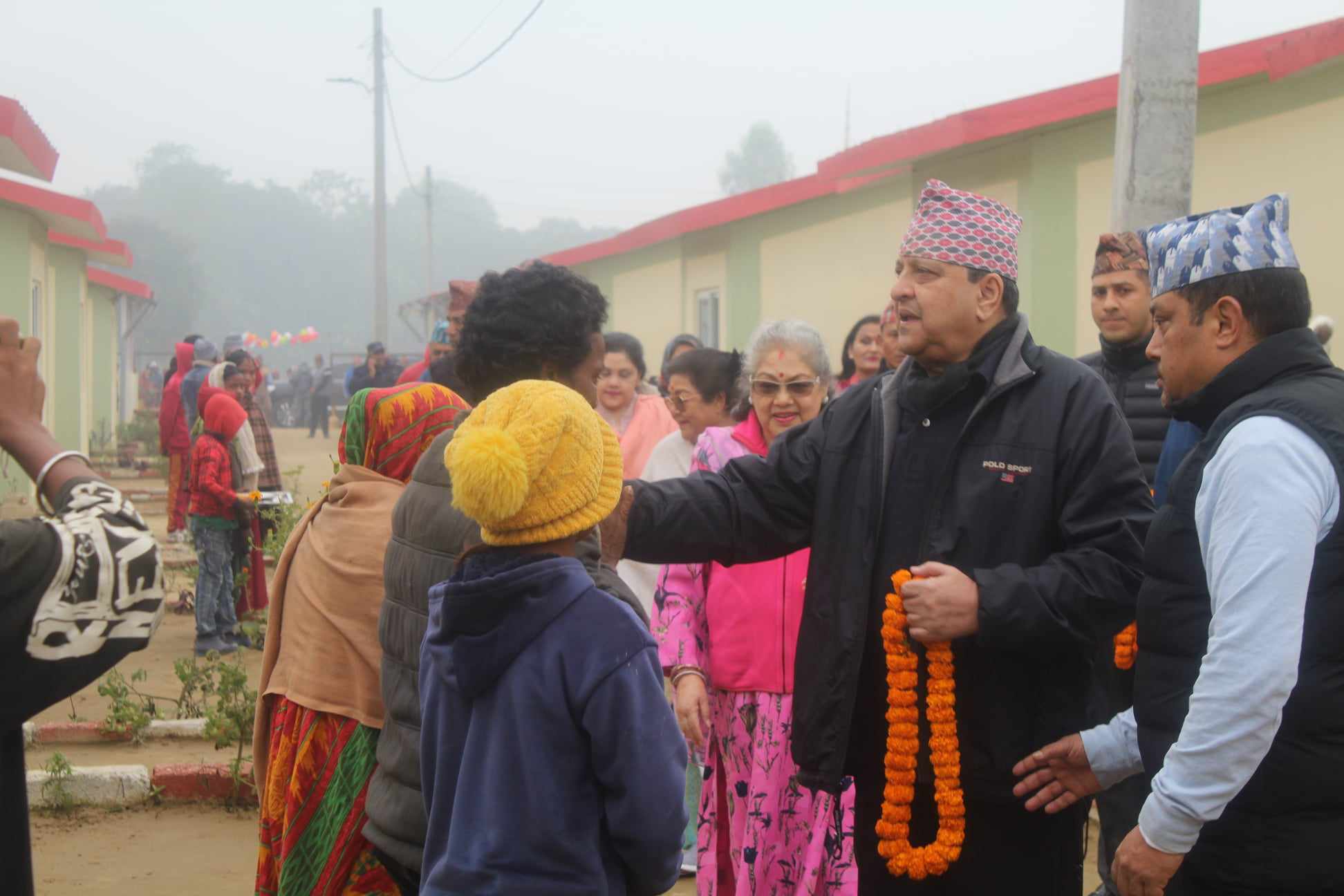 मुसहर बस्तीमा पूर्वराजा ज्ञानेन्द्रको एक घण्टा