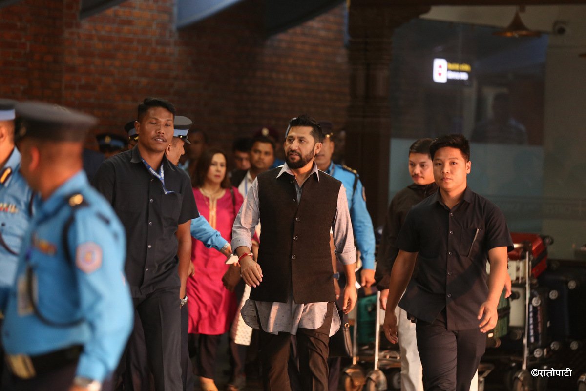 रवि लामिछाने स्वदेश फिर्ता, तस्बिरहरू