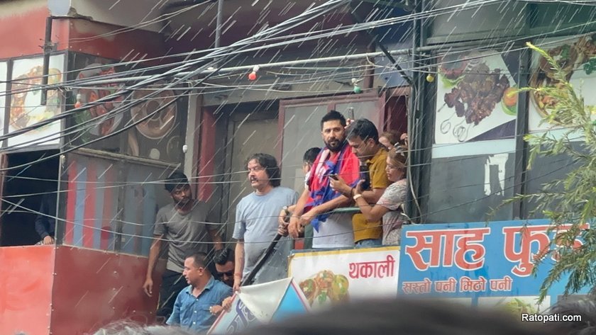जेनजी प्रदर्शनकारीहरुले रवि लामिछानेलाई जेलबाट निकाले