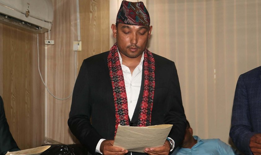 कर्णाली प्रदेश खेलकुद परिषद्का नवनियुक्त सदस्य–सचिव चन्दले  लिए शपथ
