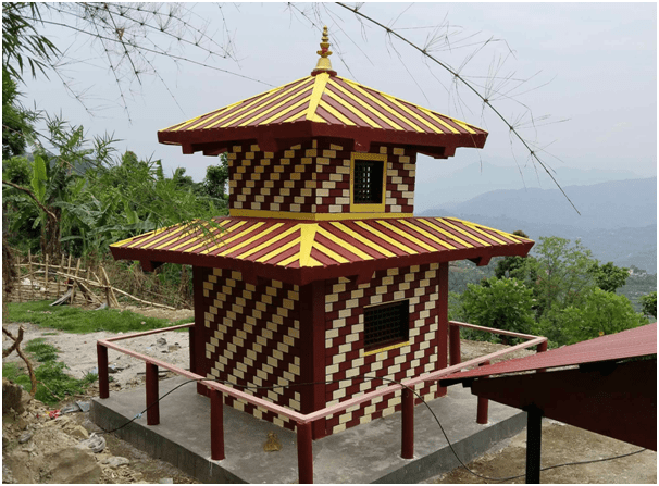 दश लाख खर्चेर राधाकृष्ण मन्दिर पुनःनिर्माण