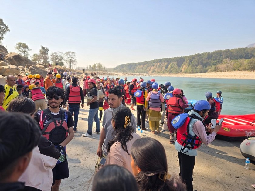 अन्तरराष्ट्रिय युवा सम्मेलनका अवसरमा महाकालीमा जलयात्रा