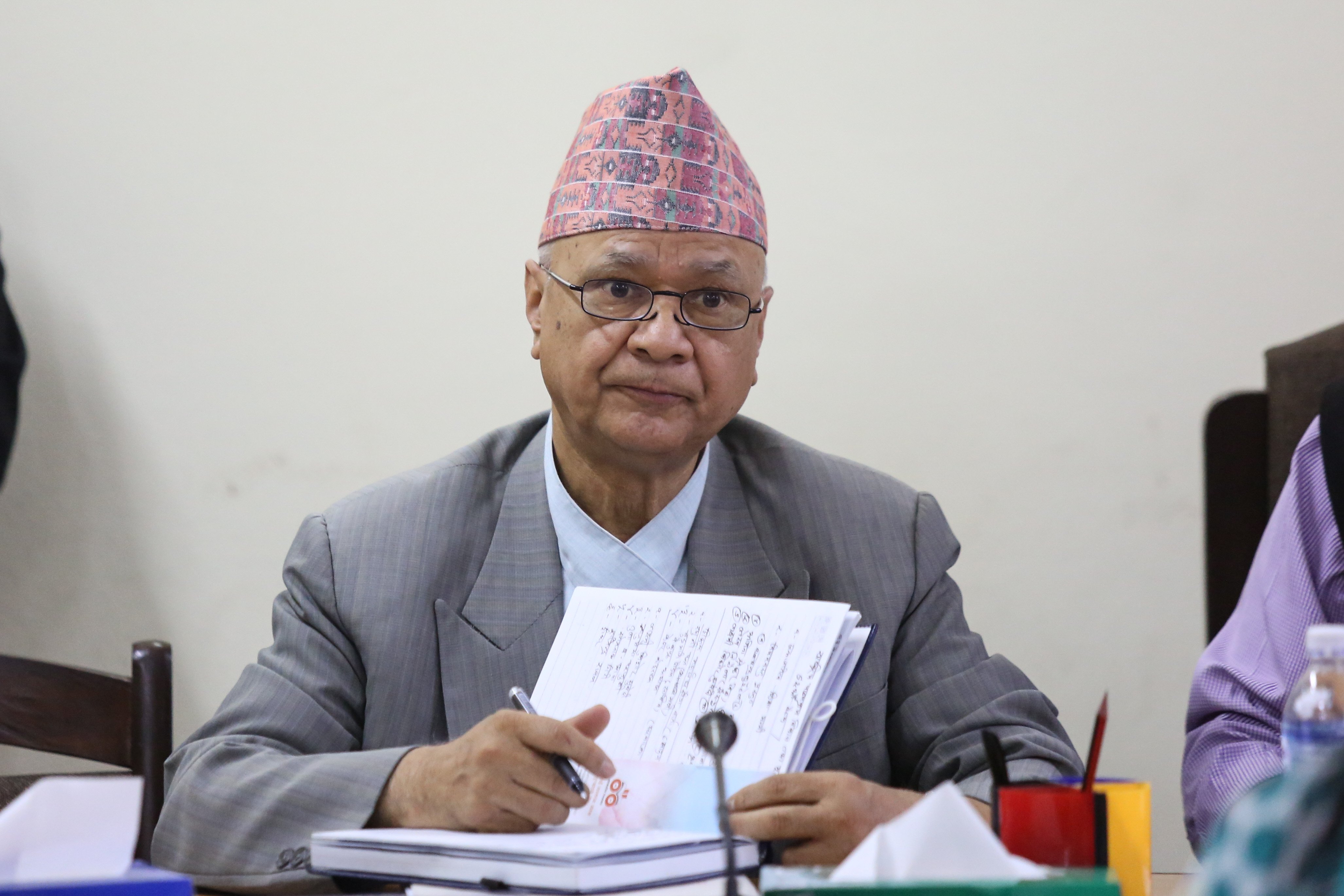   शिक्षक बढुवा तीन तरिकाबाट गर्ने प्रस्ताव शिक्षा समितिबाट पारित