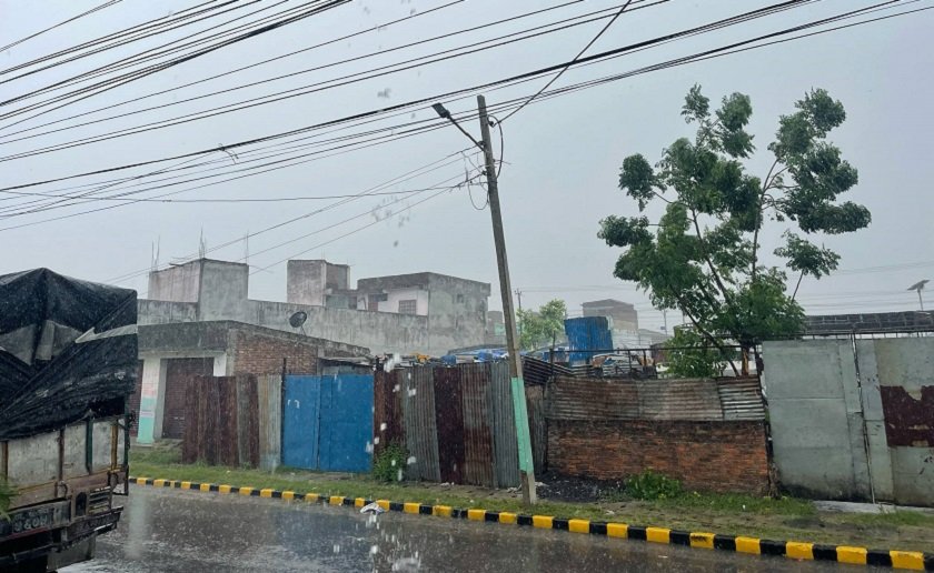   मधेसमा सामान्य वर्षा, २४ घण्टामा कहाँ कति पर्‍यो पानी ?