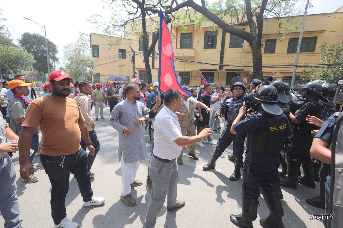 rajabadi protest (21)
