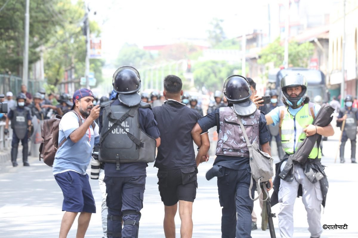 rajabadi protest (22)