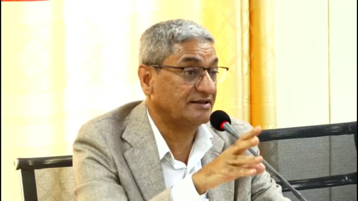   नेपाल नागरिकता विधेयक असार १४ गते संसद्‌बाट पारित हुन्छ : गृहमन्त्री लेखक