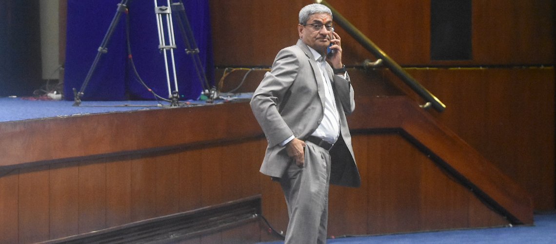 संसदमा गृहमन्त्रीको तनाव मुड, ८ तस्बिरमा हेर्नुहोस्