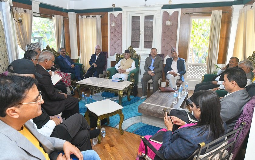   एमाले सचिवालय बैठक : नेतृत्व परिवर्तन महाधिवेशनबाट