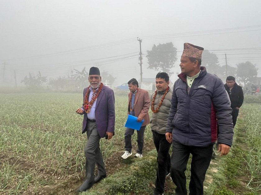 कृषि बालीमा धेरै विषादी प्रयोग नगर्न कृषिमन्त्रीको आग्रह