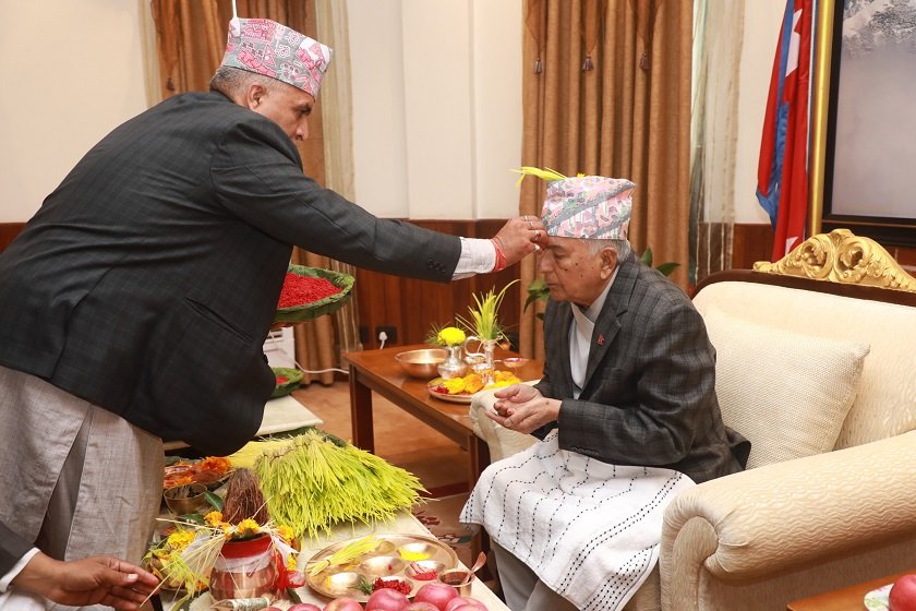 राष्ट्रपतिद्वारा टीका ग्रहण