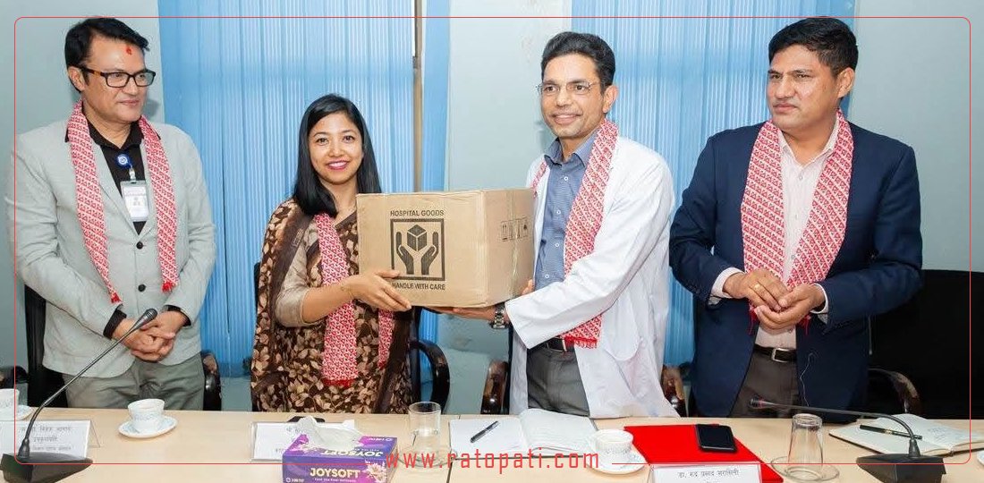 राष्ट्रिय ट्रमा सेन्टरलाई अर्थोपेडिक इम्प्लान्ट प्रदान