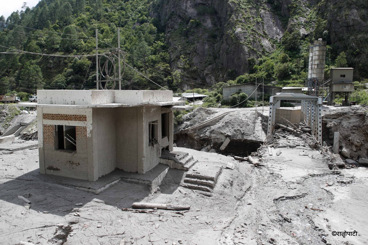 rasuwa flood (10)