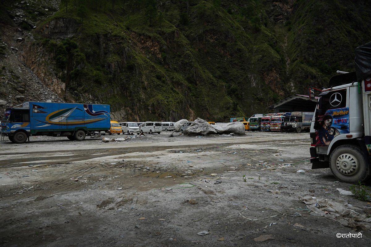 Rasuwa_Customs_Yard_Timure (3)