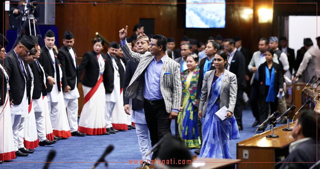 संसद् बैठकमा राप्रपा र रास्वपाको अवरोध, तस्बिरहरू