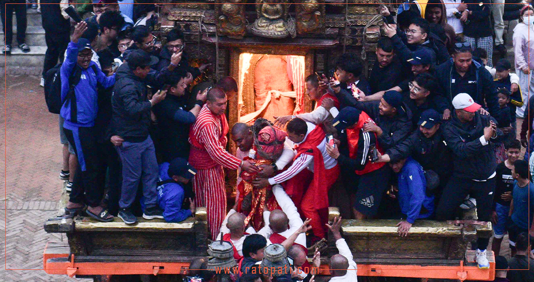 रातो मच्छिन्द्रनाथको रथारोहण, तस्बिरहरू
