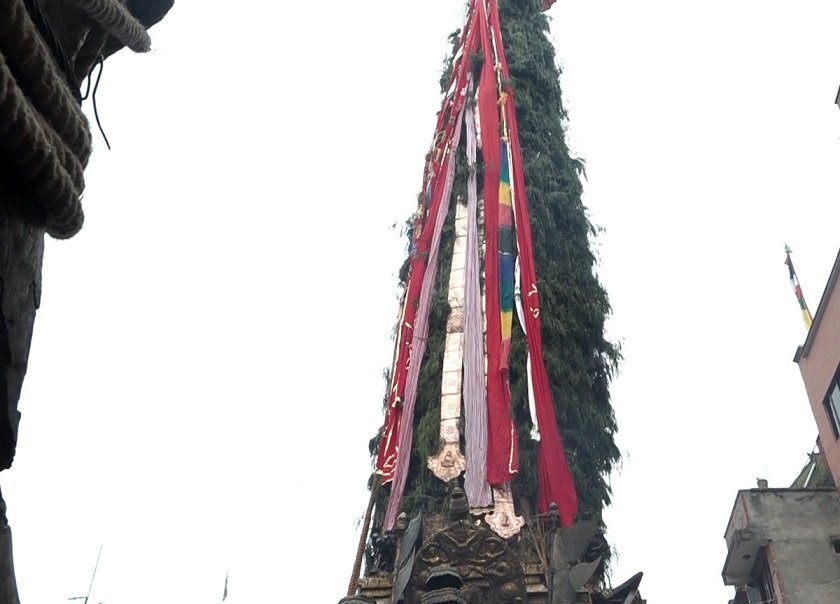 महिलाहरूले ताने रातो मच्छिन्द्रनाथको रथ