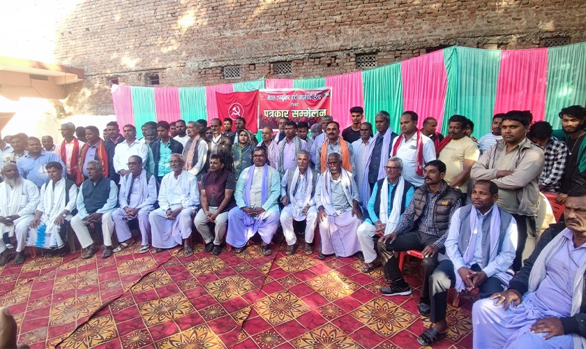 केन्द्रीय सदस्यहरू जैसवाल, भगत लगायतले छाडे प्रचण्डको साथ