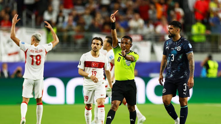 Turkey vs Paraguay Match Intense in First Half
