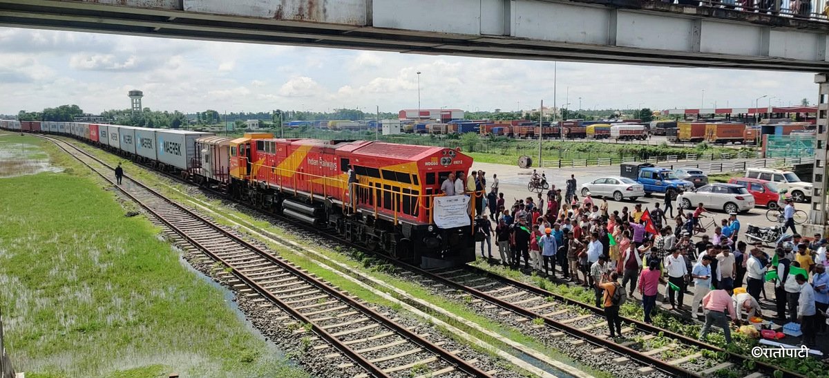 विराटनगर आइपुग्याे रेल कार्गो, तस्बिरहरू