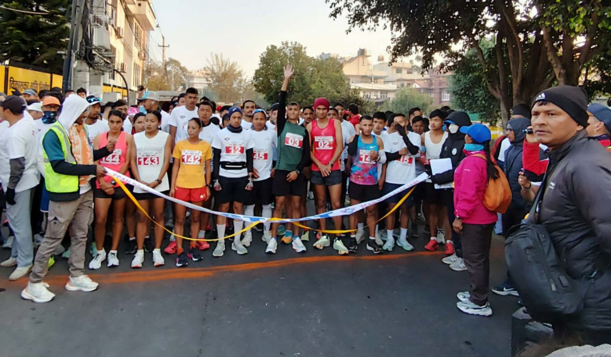 निर्माण व्यवसायी महासंघद्वारा एफक्यान रोड रेस आयोजना, धावकहरूको उत्साहजनक सहभागिता