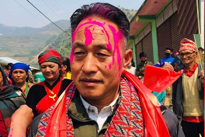   ७ कर्मचारी सम्पर्कविहीन भएको सूचना निकाल्ने गाउँपालिकाका अध्यक्ष भन्छन्– अपहरणमा पर्नुभयो कि भनेर हो !
