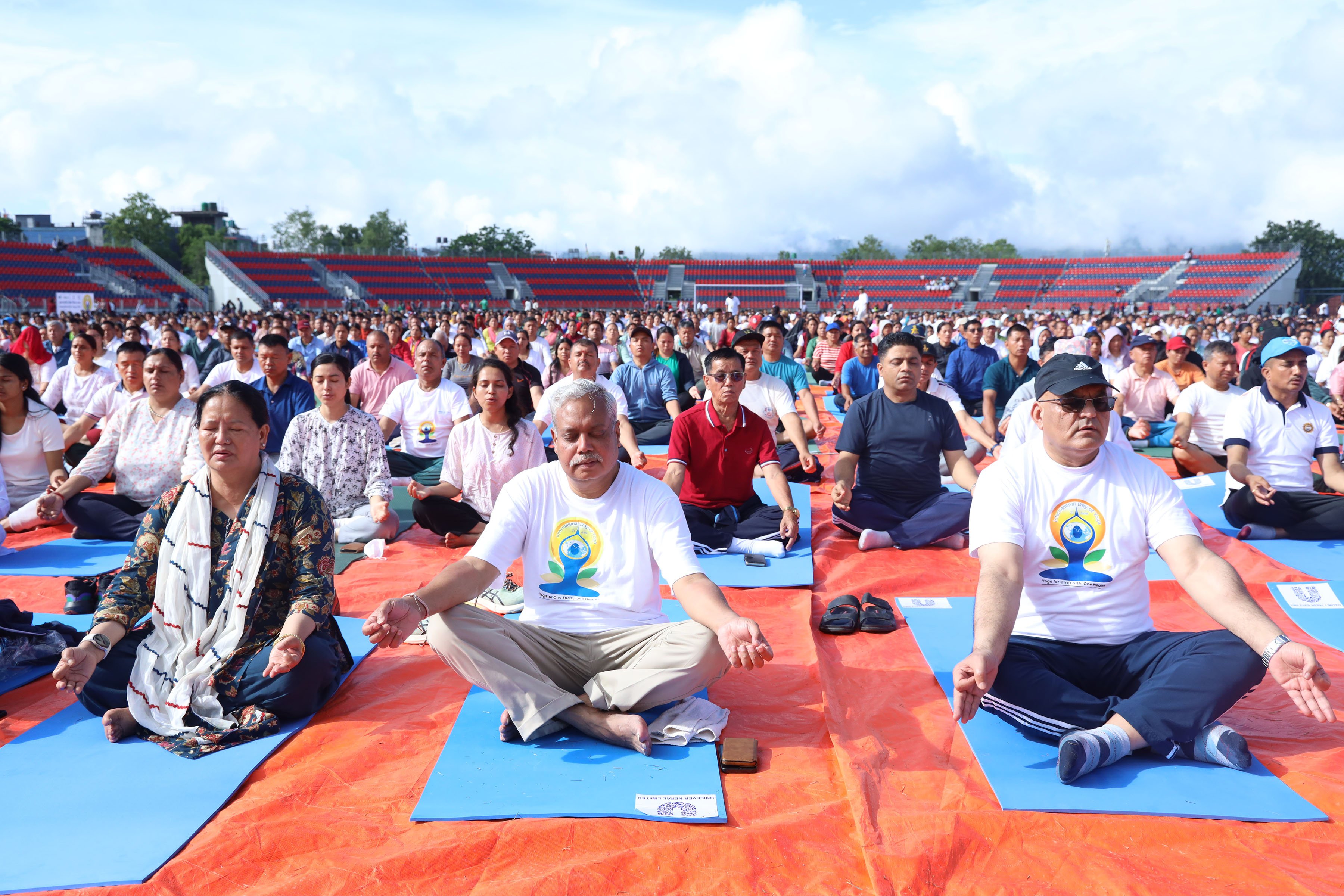   नेपालका १० सहरमा मनाइयो ११ औँ अन्तर्राष्ट्रिय योग दिवस